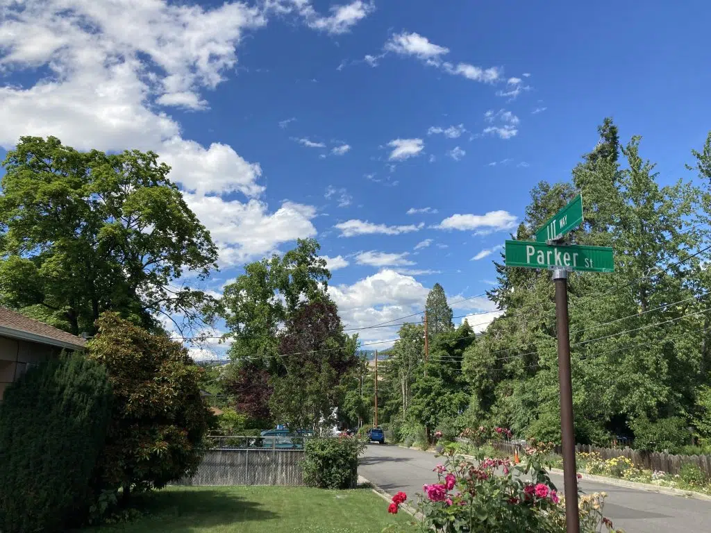 Parker Street and Lit Way street sign.