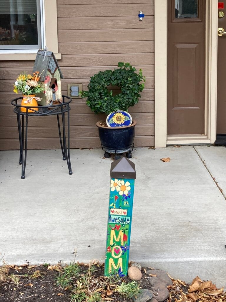 I saw more touches of creativity as I walked Cobblestone Court.