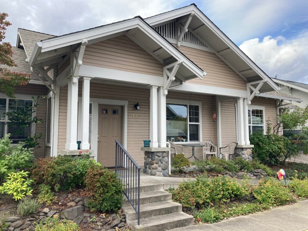Another view of modified Craftsman style architecture at Mountain Meadows, this one on Stony Point.