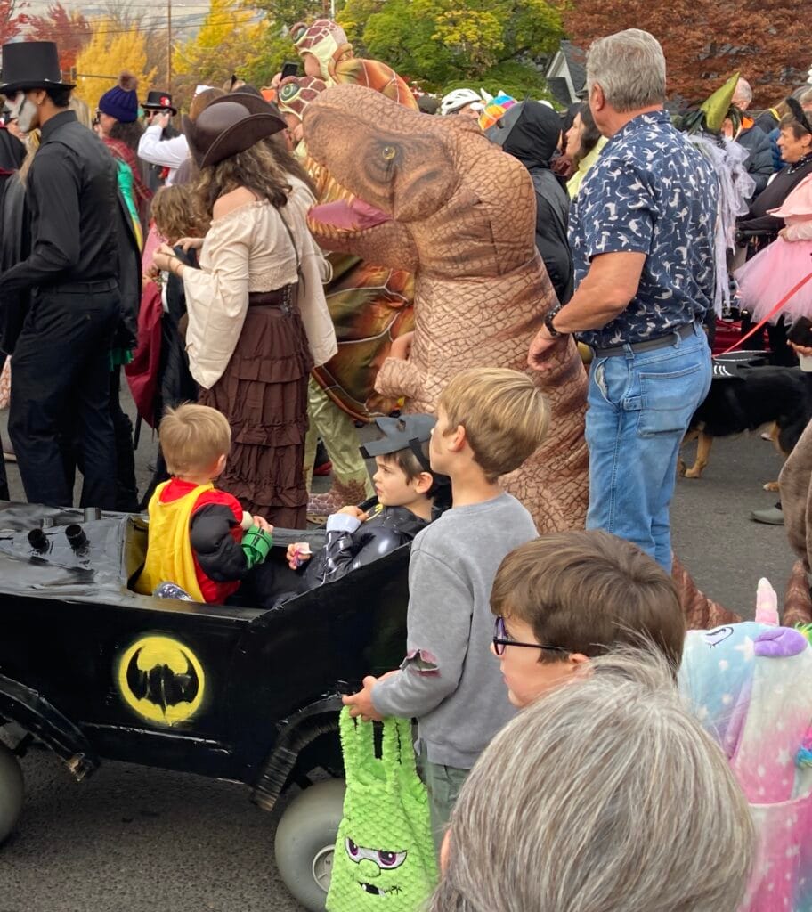 Ashland Children's Halloween parade 2025 - family Batmobile.
