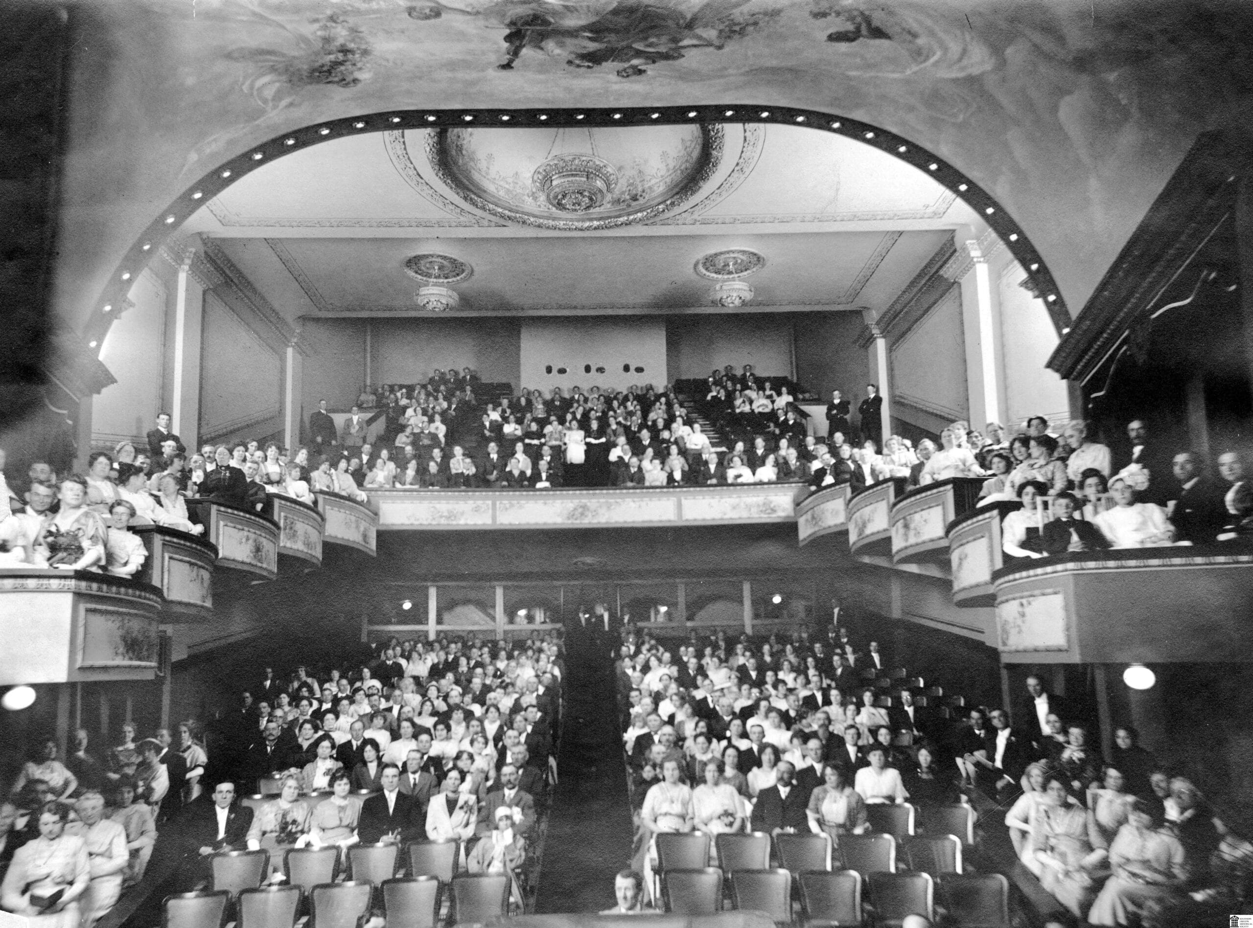 Opening night at the Vining Theater, May 14, 1914. (photo from Southern Oregon Historical Society)